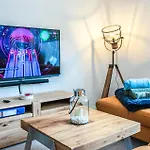 4 Bedroom Stunning In Prázdninový dům