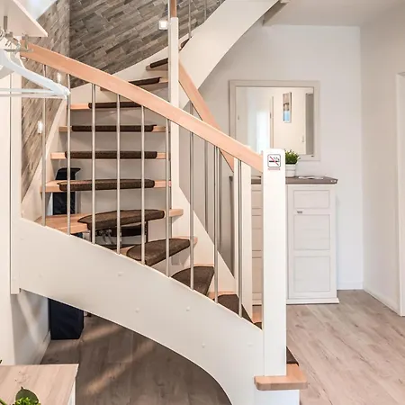 4 Bedroom Stunning In * Jesendorf