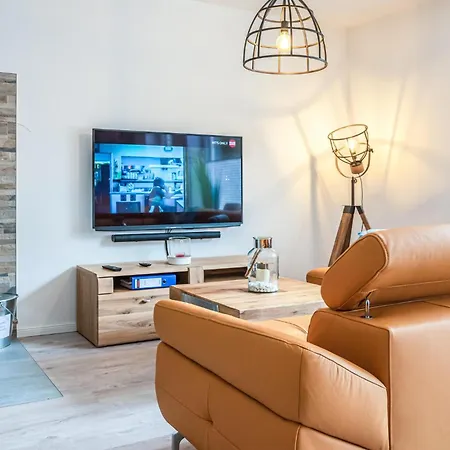 4 Bedroom Stunning In *