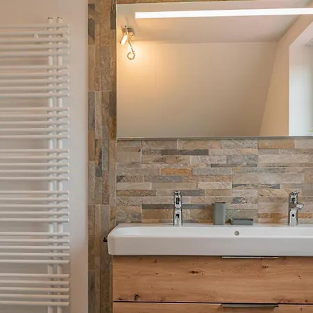 4 Bedroom Stunning In Jesendorf