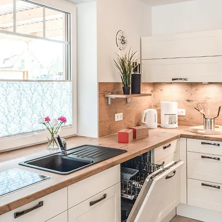 Сasa de vacaciones 4 Bedroom Stunning In Jesendorf