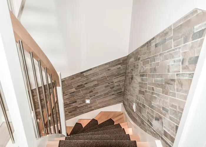 بيت للعطل 4 Bedroom Stunning In Jesendorf