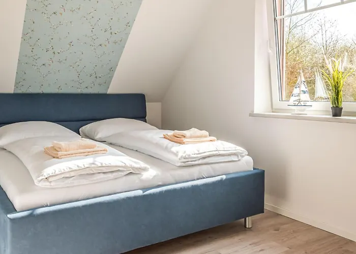 بيت للعطل 4 Bedroom Stunning In