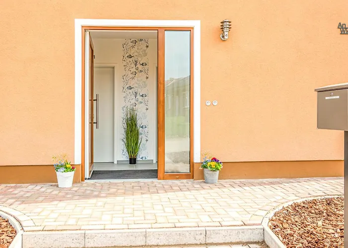 بيت للعطل 4 Bedroom Stunning In